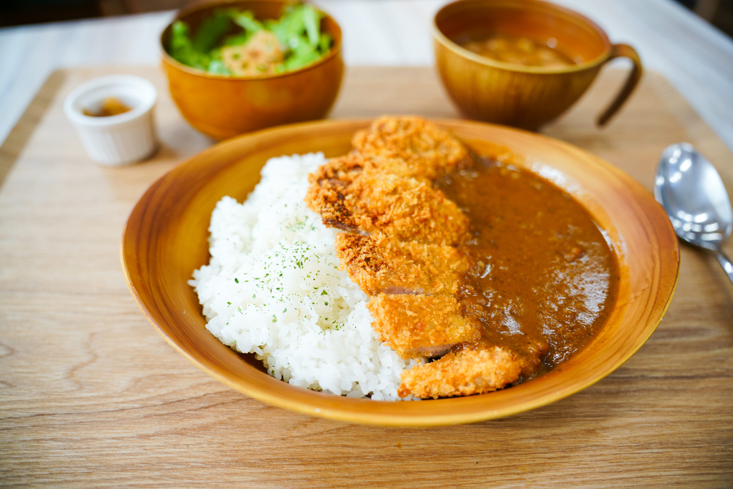 カツカレー
（サラダ・みそ汁付）
￥1,100