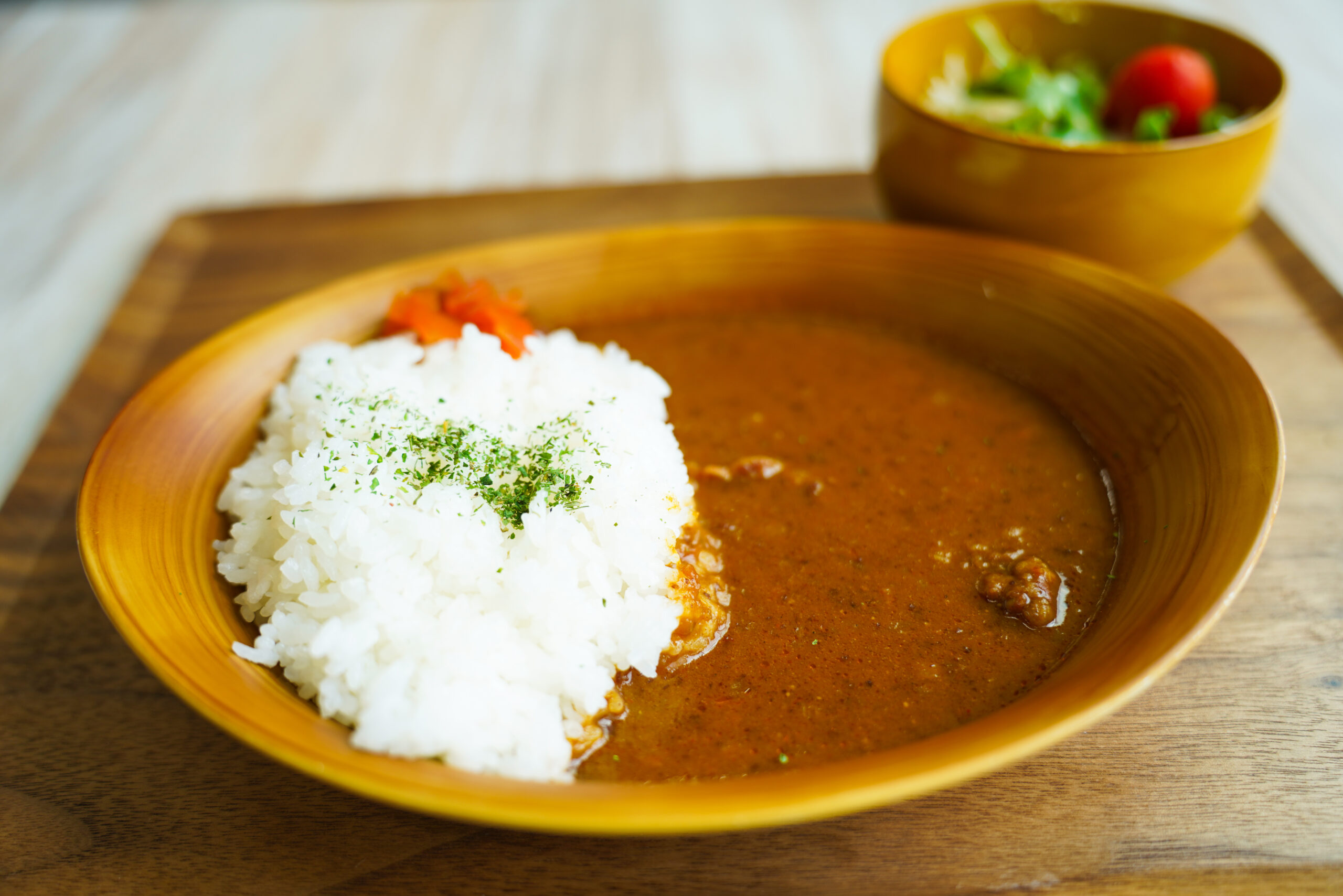 カレーライス
（サラダ付）
￥950